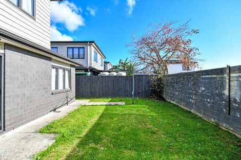 Photo of property in 5d Clendon Place, Manurewa, Auckland, 2102