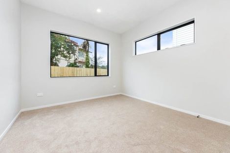 Photo of property in 54c Chilcott Road, Henderson, Auckland, 0612