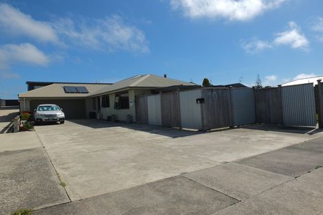 Photo of property in 10 Seabury Avenue, Foxton Beach, Foxton, 4815