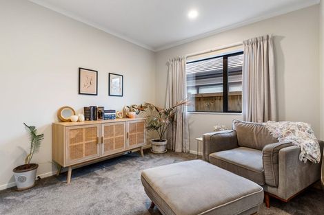 Photo of property in 99 Vinistra Road, Huapai, Kumeu, 0810