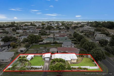 Photo of property in 72 Manuka Street, Castlecliff, Whanganui, 4501