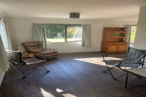 Photo of property in 195 Orere-matingarahi Road, Orere Point, Papakura, 2585