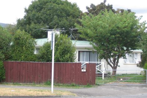 Photo of property in 4 California Drive, Totara Park, Upper Hutt, 5018