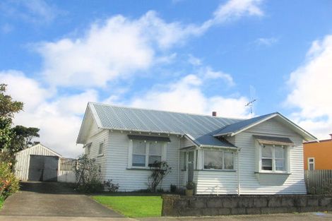 Photo of property in 52 Burns Avenue, Takaro, Palmerston North, 4412
