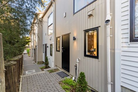 Photo of property in 9/237 Swanson Road, Henderson, Auckland, 0610