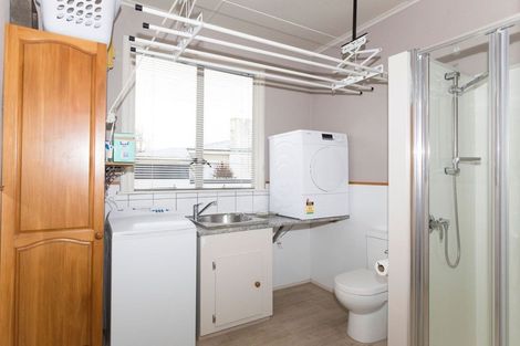 Photo of property in 40 Queen Street, Dannevirke, 4930