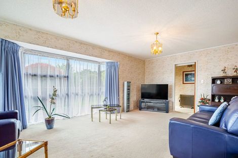 Photo of property in 8 Chablis Place, Henderson, Auckland, 0612