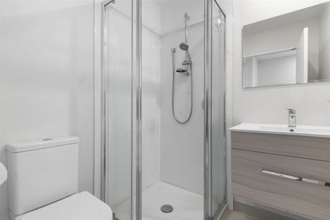 Photo of property in 9/36 Kaipatiki Road, Glenfield, Auckland, 0629