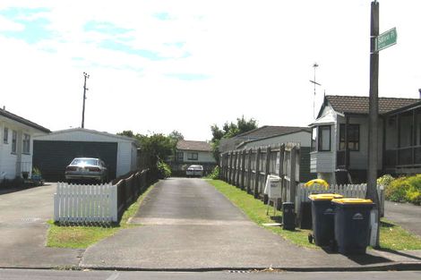 Photo of property in 93a Santiago Crescent, Unsworth Heights, Auckland, 0632