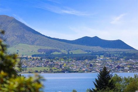 Photo of property in 11b Kinder Street, Acacia Bay, Taupo, 3330