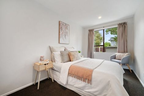 Photo of property in 2/32 Prestons Road, Redwood, Christchurch, 8051