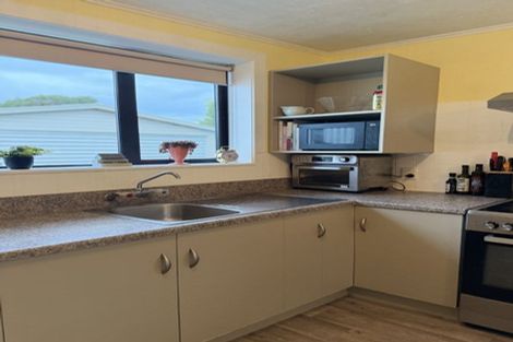 Photo of property in 102 Avon Road, Clifton, Invercargill, 9812