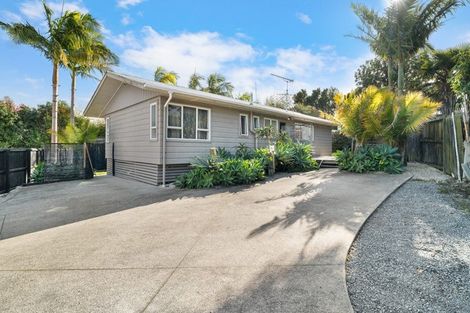 Photo of property in 32b Lyttelton Avenue, Forrest Hill, Auckland, 0620