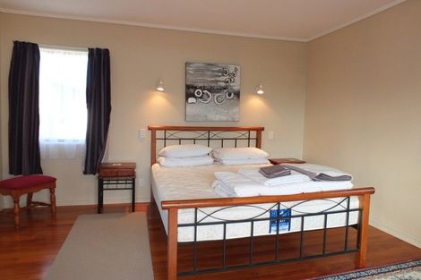 Photo of property in 30 Pratt Avenue, Foxton Beach, Foxton, 4815