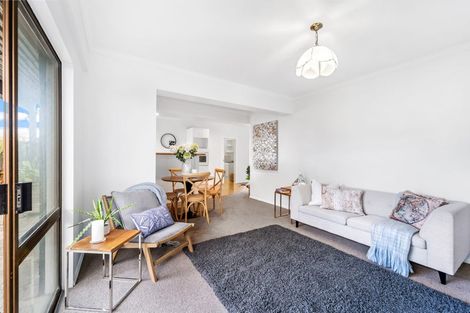 Photo of property in 1006 Whangaparaoa Road, Tindalls Beach, Whangaparaoa, 0930