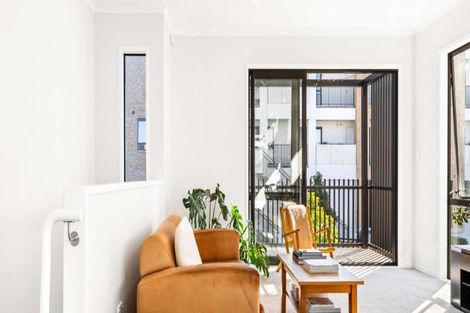 Photo of property in 74 Mapou Road, Hobsonville, Auckland, 0616