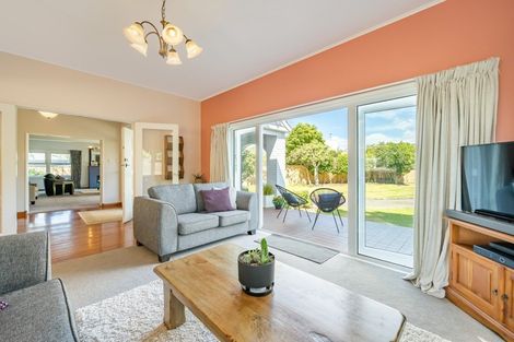 Photo of property in 8 Saint Andrews Grove, Boulcott, Lower Hutt, 5010