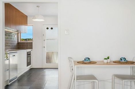 Photo of property in 7/31 Blease Street, New Lynn, Auckland, 0600