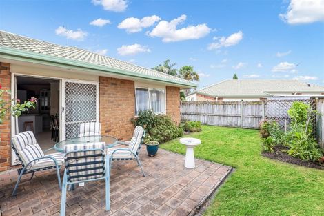 Photo of property in 2 Chatswood Place, Rototuna, Hamilton, 3210