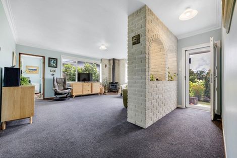 Photo of property in 10 Kew Place, Richmond Heights, Taupo, 3330