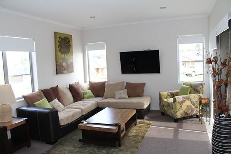 Photo of property in 118 Barrington Drive, Huntington, Hamilton, 3210