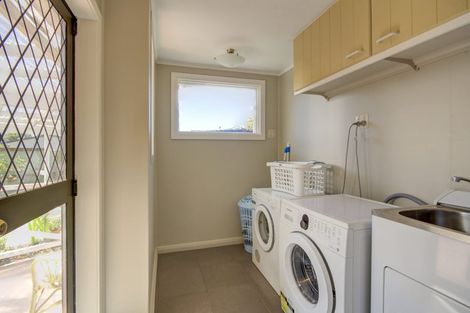 Photo of property in 5 Collins Drive, Waikuku Beach, 7402