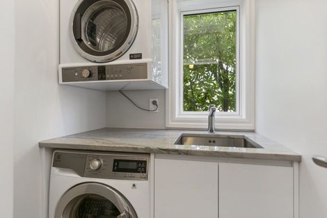 Photo of property in 61a Cashmere Avenue, Khandallah, Wellington, 6035