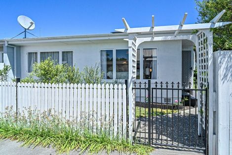 Photo of property in 1/204a Park Road South, Akina, Hastings, 4122