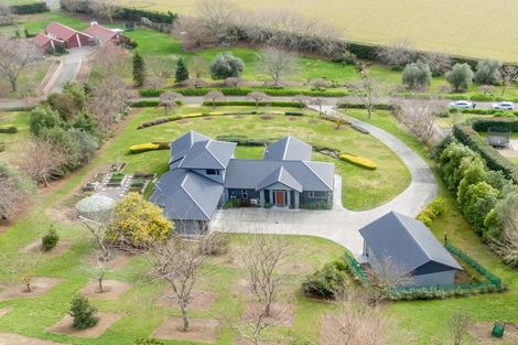 Photo of property in 672 Swamp Road, Puketapu, Napier, 4183