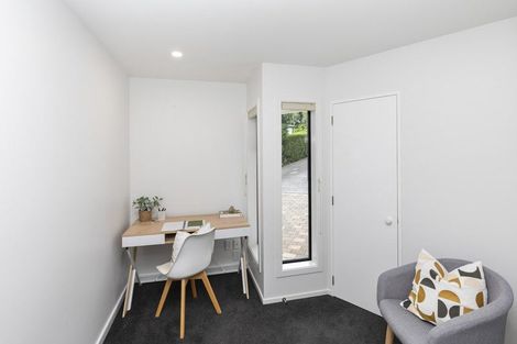 Photo of property in 2/11 Belleview Terrace, Mount Pleasant, Christchurch, 8081