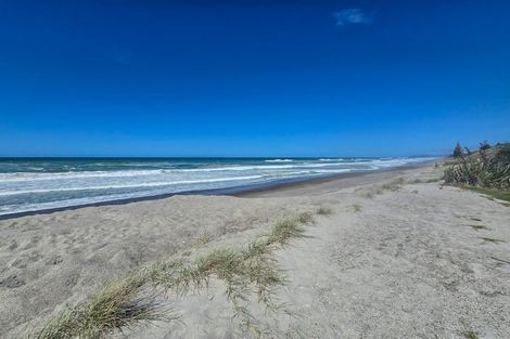 Photo of property in 213 Pukehina Parade, Pukehina, 3189