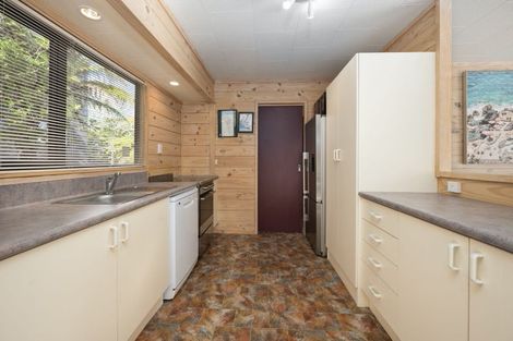 Photo of property in 2/58 Kinloch Road, Kinloch, Taupo, 3377