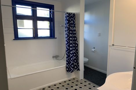 Photo of property in 1 Trig Hill Terrace, Waikanae Beach, Waikanae, 5036