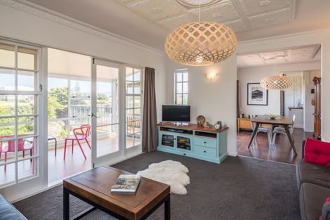 Photo of property in 12 Frances Street, Waikanae Beach, Waikanae, 5036