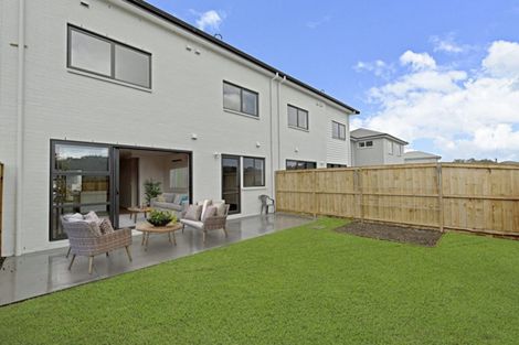 Photo of property in 20 Vincent Mcgrath Crescent, Swanson, Auckland, 0614