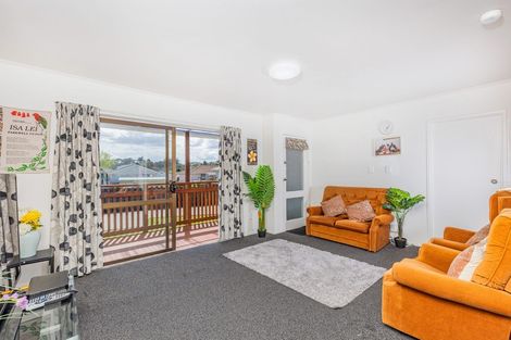 Photo of property in 10a Hamblyn Place, Ranui, Auckland, 0612