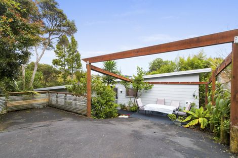 Photo of property in 22b Norman Road, Titirangi, Auckland, 0604