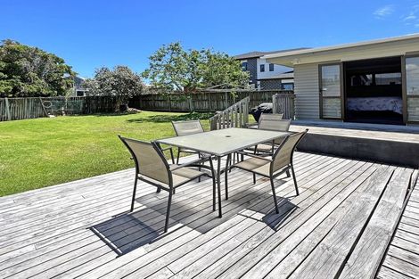 Photo of property in 2 Lincoln Road, Manurewa East, Auckland, 2102