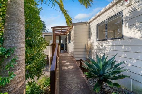 Photo of property in 6 Rautawhiri Road, Helensville, 0800