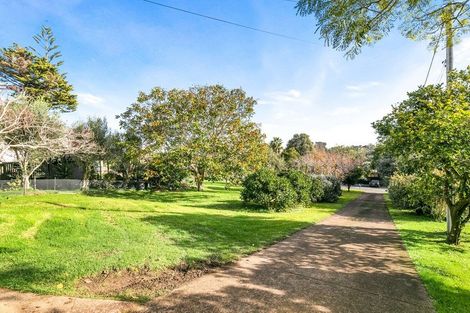 Photo of property in 5 Erua Road, Ostend, Waiheke Island, 1081