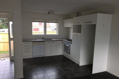 Photo of property in 94 Royal Road, Massey, Auckland, 0614