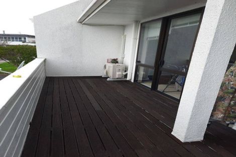 Photo of property in 1/1 Takutai Avenue, Bucklands Beach, Auckland, 2012