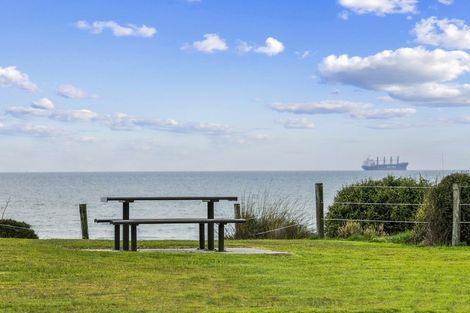 Photo of property in 1/50 Marine Parade, Mount Maunganui, 3116