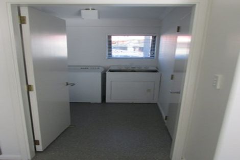 Photo of property in 17 Downing Place, Welcome Bay, Tauranga, 3112