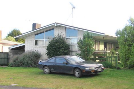 Photo of property in 12 Oakfield Crescent, Pukete, Hamilton, 3200