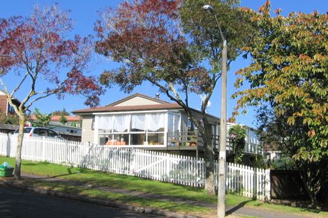 Photo of property in 3 Rotoma Rise, Clover Park, Auckland, 2019