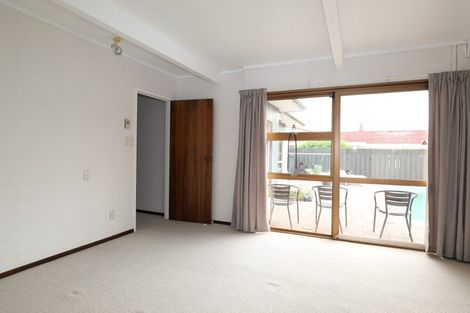 Photo of property in 11 Ganymede Place, Half Moon Bay, Auckland, 2012