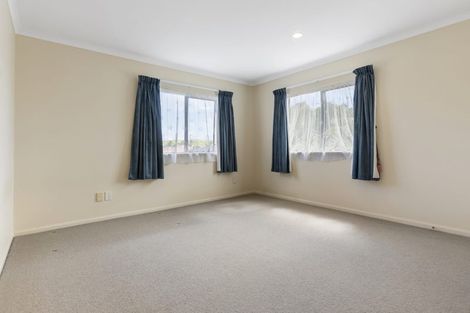 Photo of property in 2 Erne Crescent, East Tamaki, Auckland, 2016