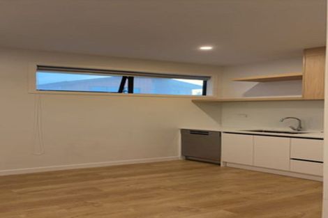 Photo of property in 4e Knights Road, Rosedale, Auckland, 0632
