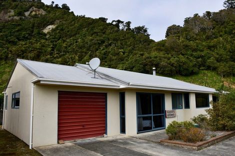 Photo of property in 2 Horncastle Crescent, Little Wanganui, Karamea, 7893